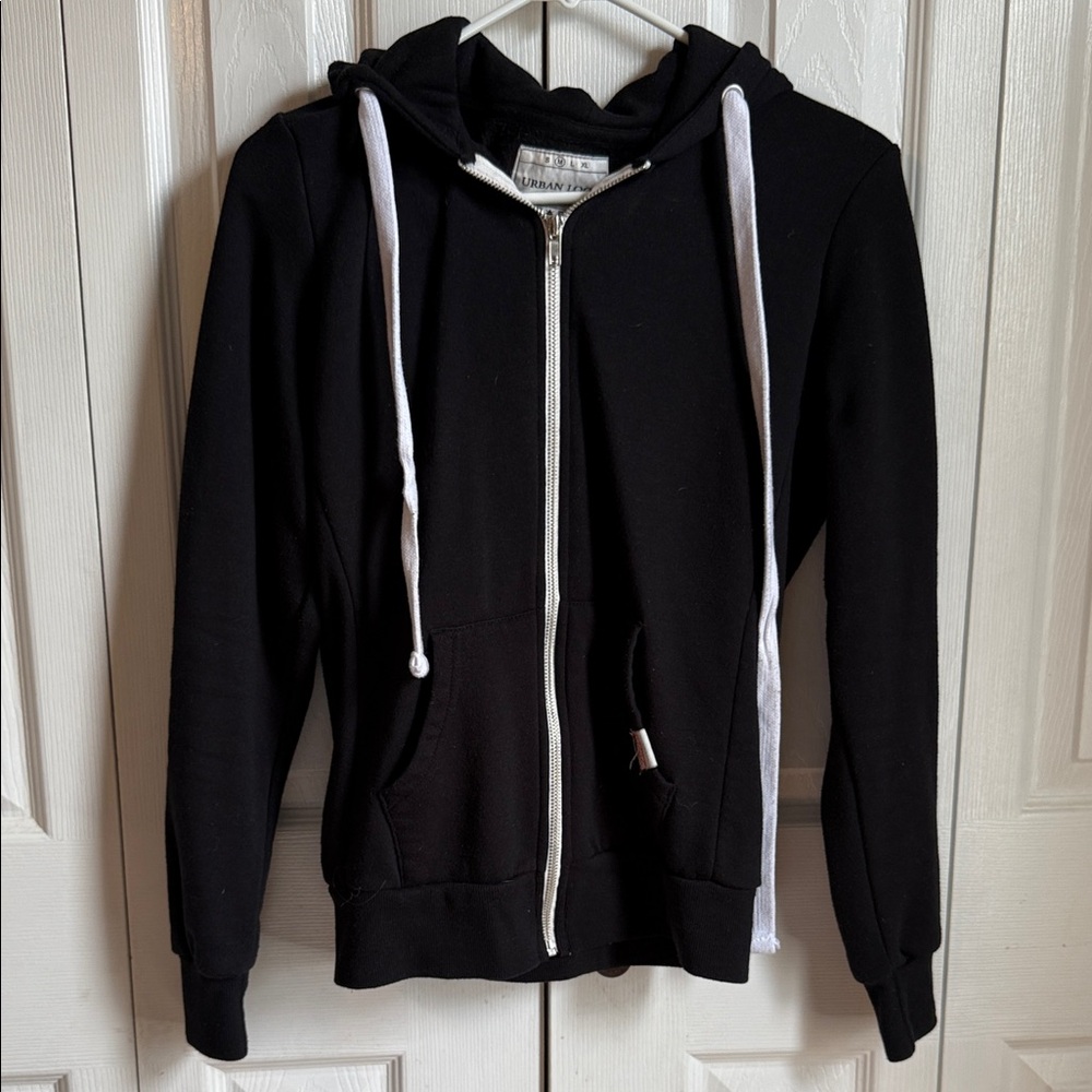 Urban Look Black Hoodie